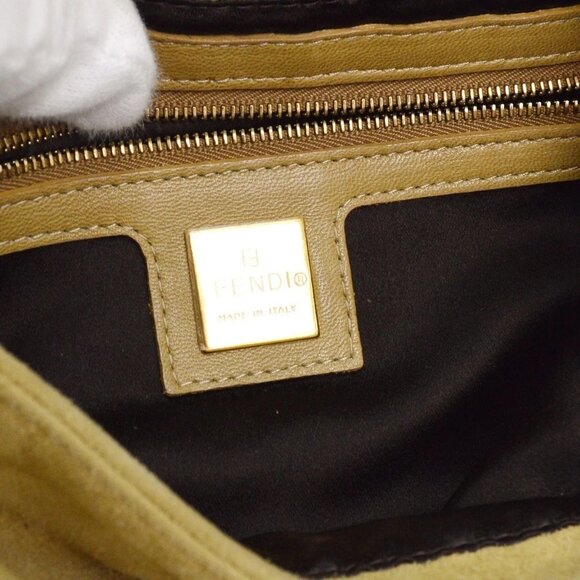 Fendi Beige Suede Baguette Handbag 2375/26424/009 NQ00730 - Picture 7 of 8